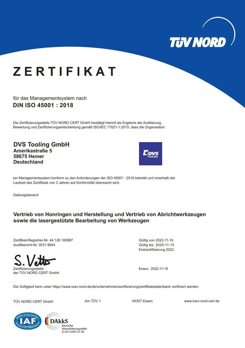Zertifiziert nach ISO 45001:2018 DVS Tooling ist zertifiziert nach DIN EN ISO 45001